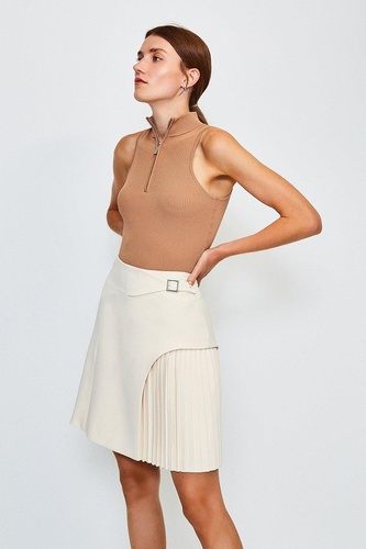 Tailored Buckle Detail Pleated Mini Skirt