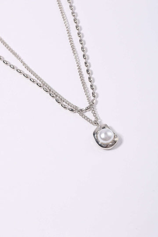 Pearl Pendant Double Layer Necklace