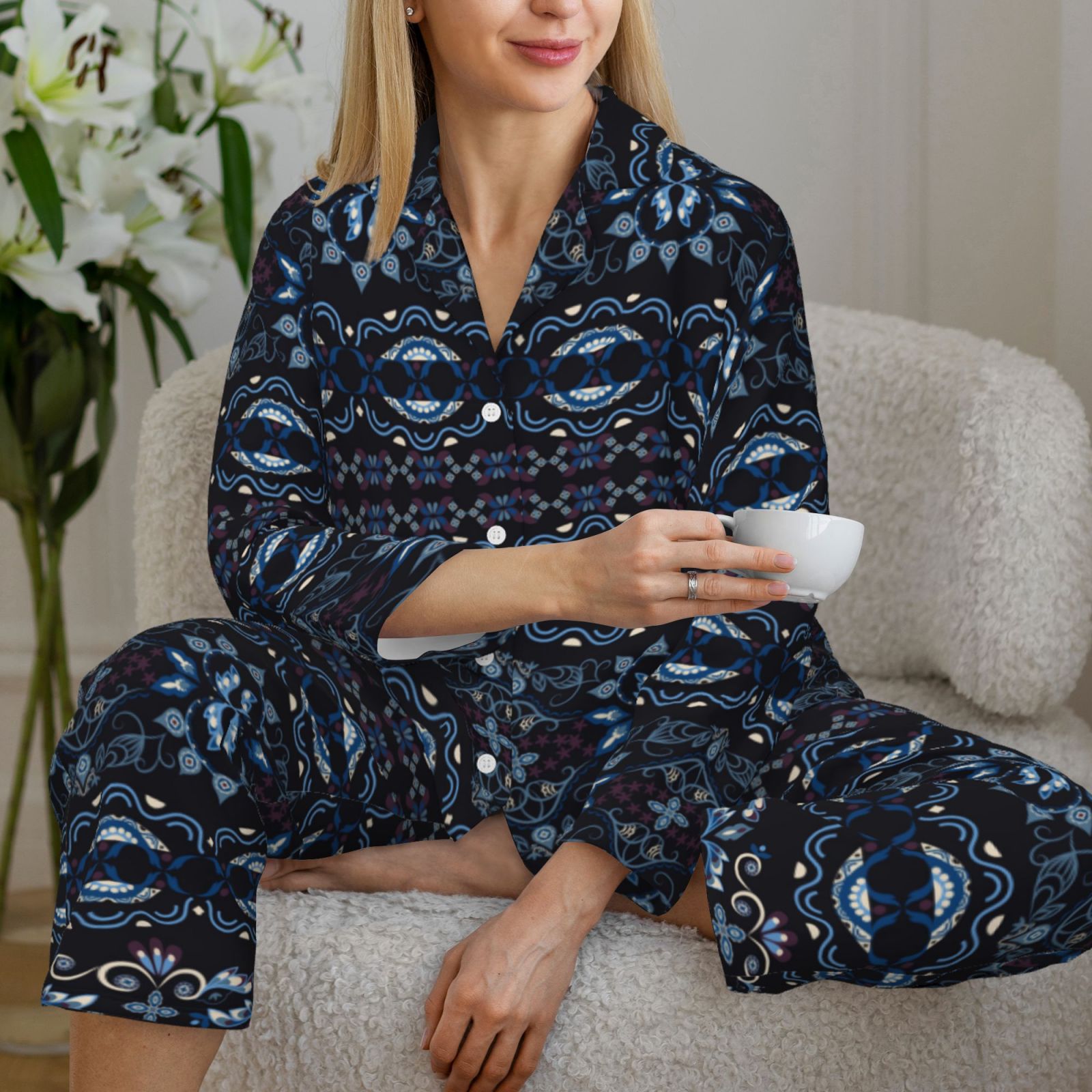 Women's Long-Sleeved Pajama Set