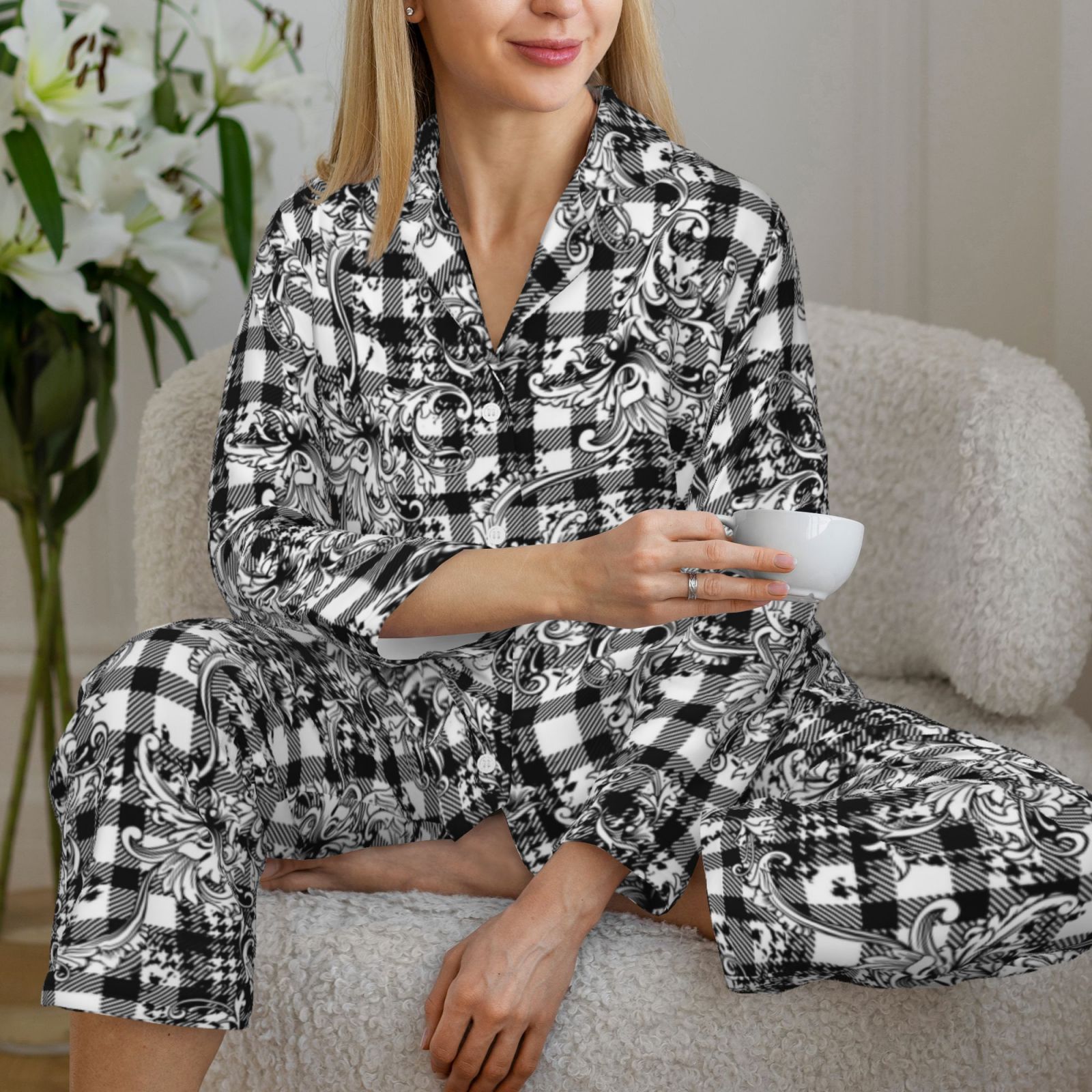 Women's Long-Sleeved Pajama Set