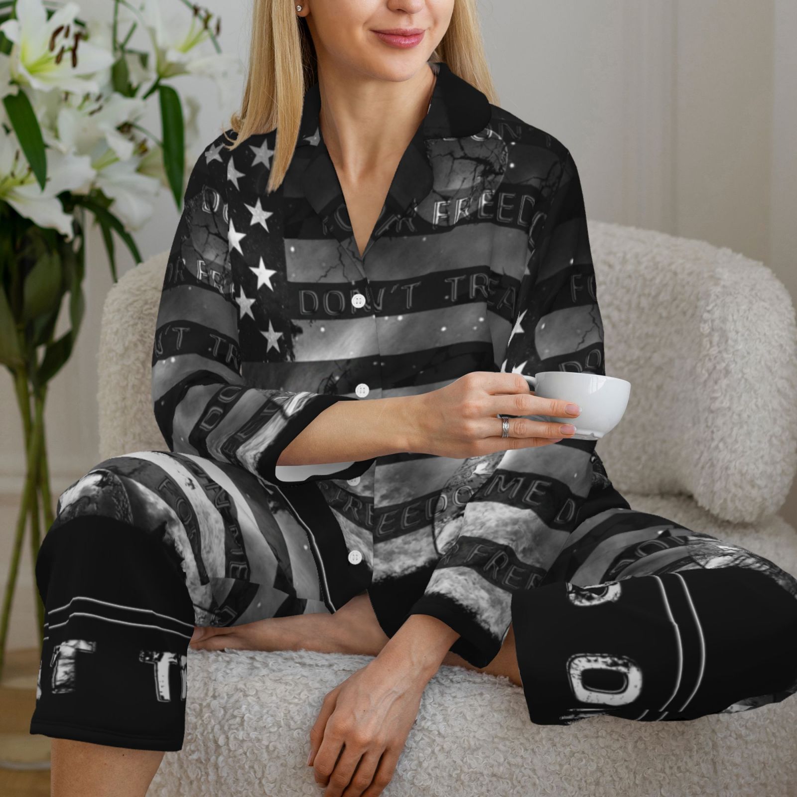 Women's Long-Sleeved Pajama Set