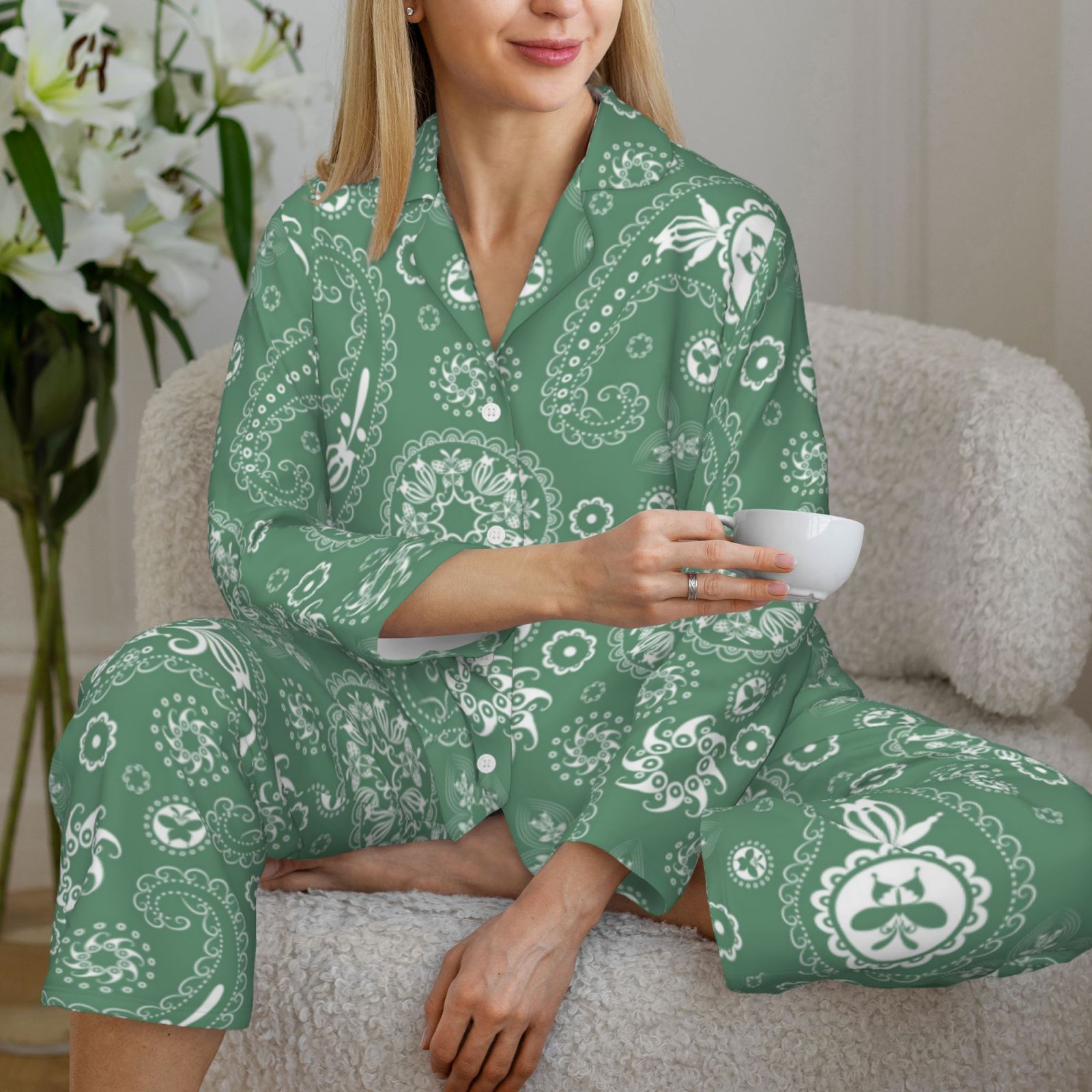 Women's Long-Sleeved Pajama Set