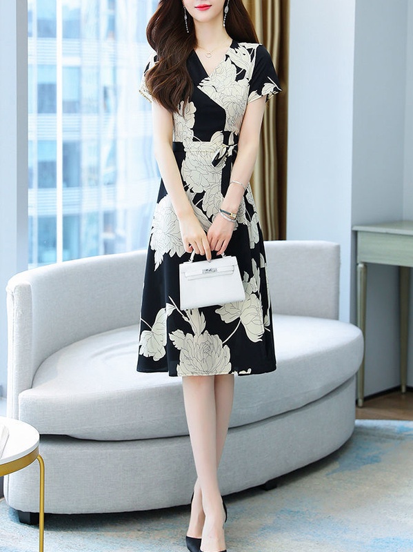 Elegant Short Sleeve Floral Dress