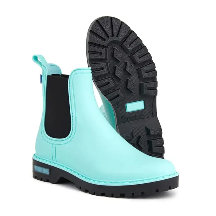 Rain Boots and Wellies: Wholesale Women's Gumboots and Chelsea Shortie Boots