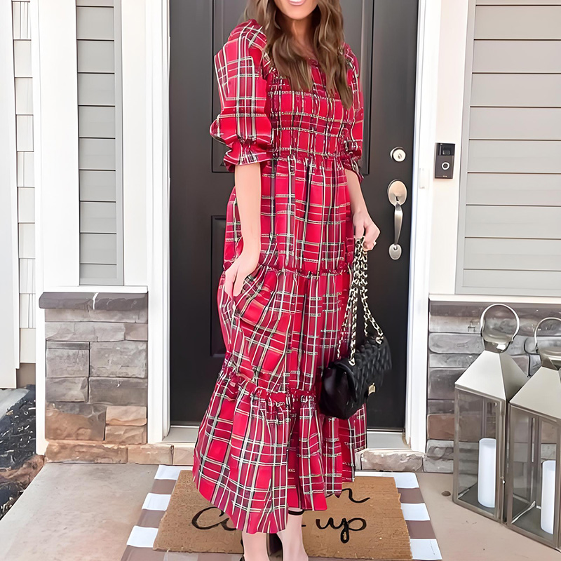 Square Neck Red Plaid Pleated Dress with Seven-Part Sleeves