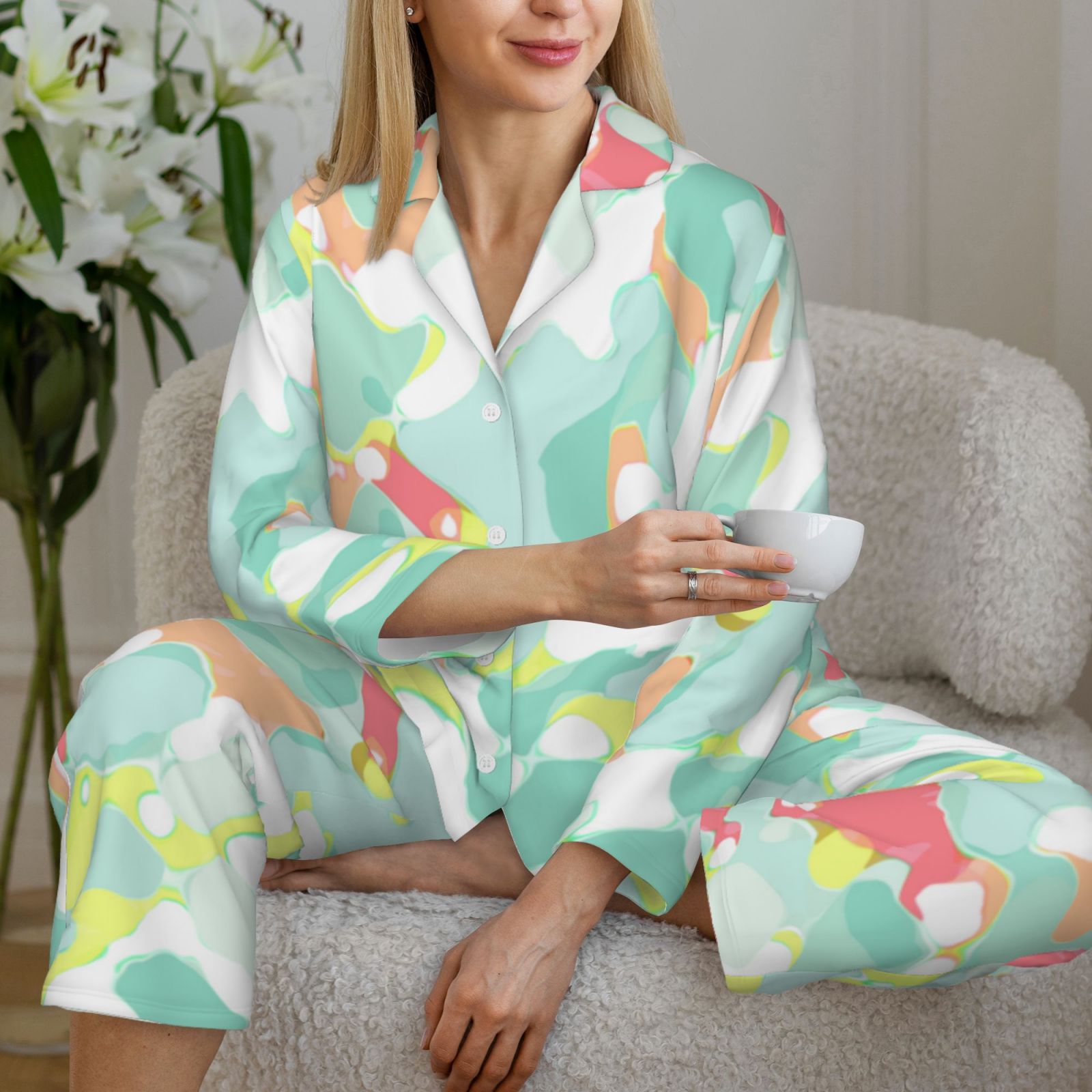 Women's Long-Sleeved Pajama Set