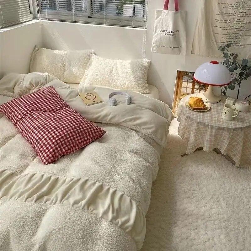 Warm lambswool quilt cover sheet pillowcase 4-piece home textile winter thick coral velvet thin quilt bedding set