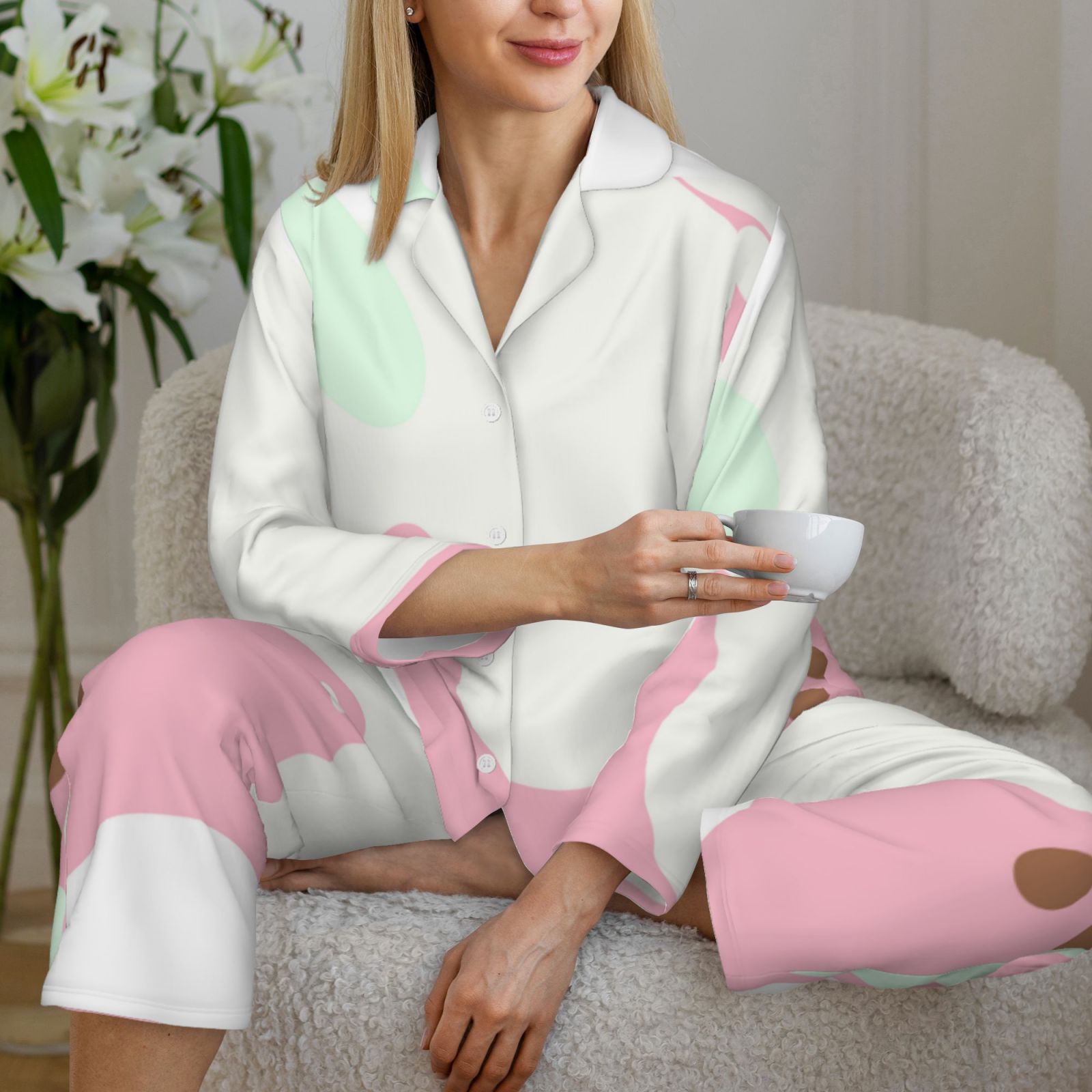 Women's Long-Sleeved Pajama Set