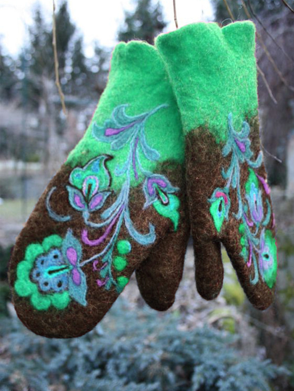 Flower Decor Colorblock Fleece Gloves