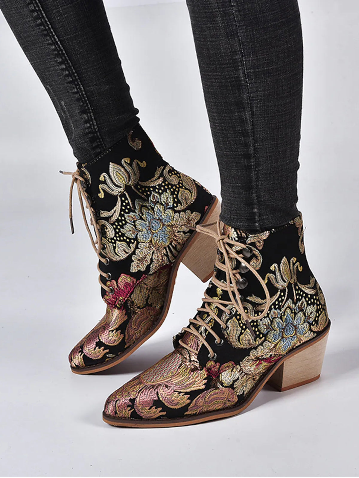 Retro Lace-up Front Chunky Heel Boots