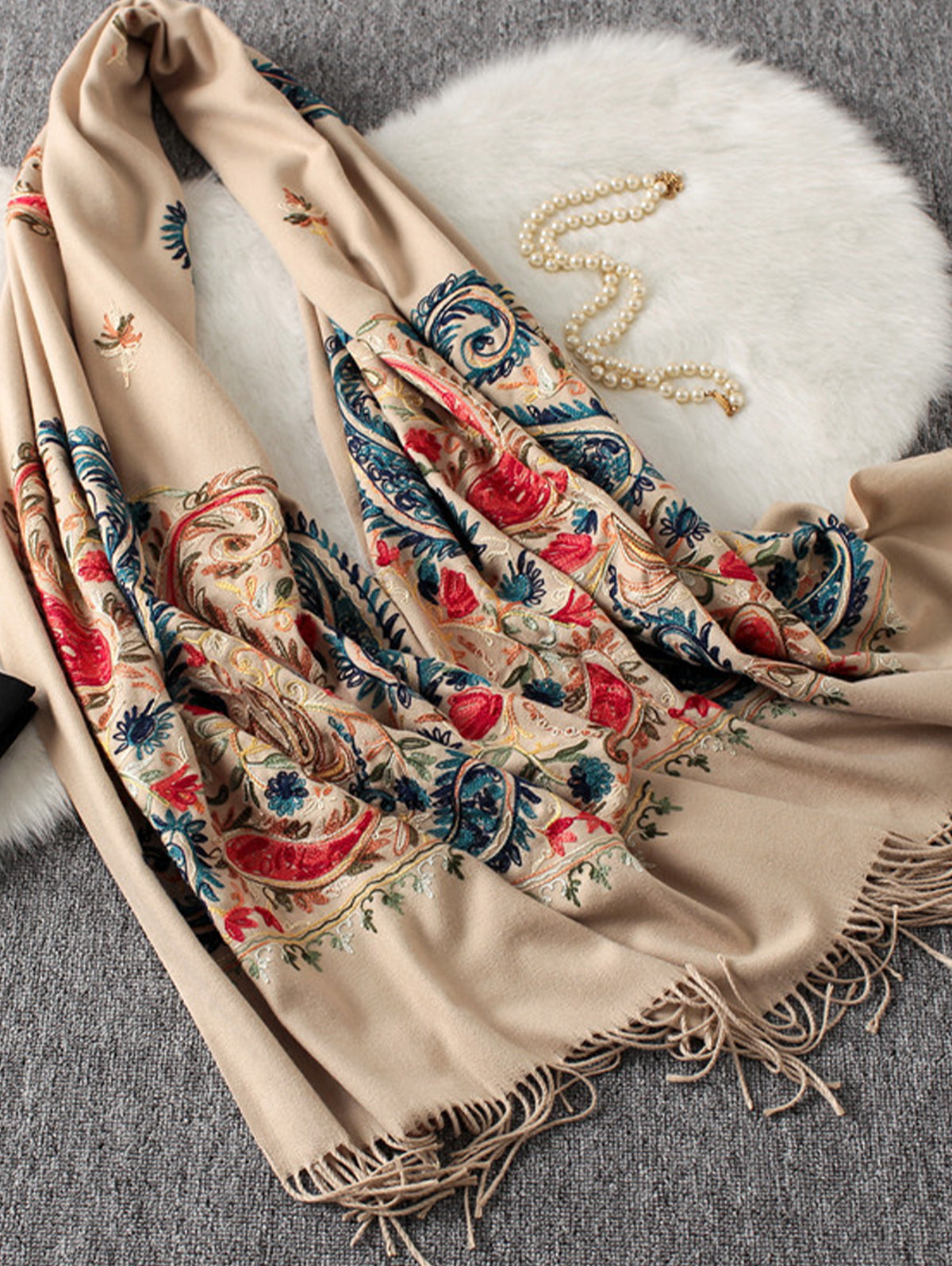 Embroidery Paisley Pattern Fringed Scarf