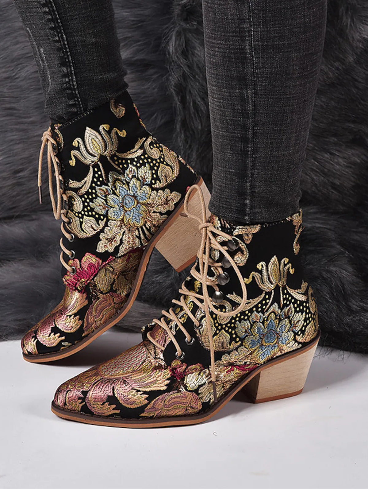 Retro Lace-up Front Chunky Heel Boots