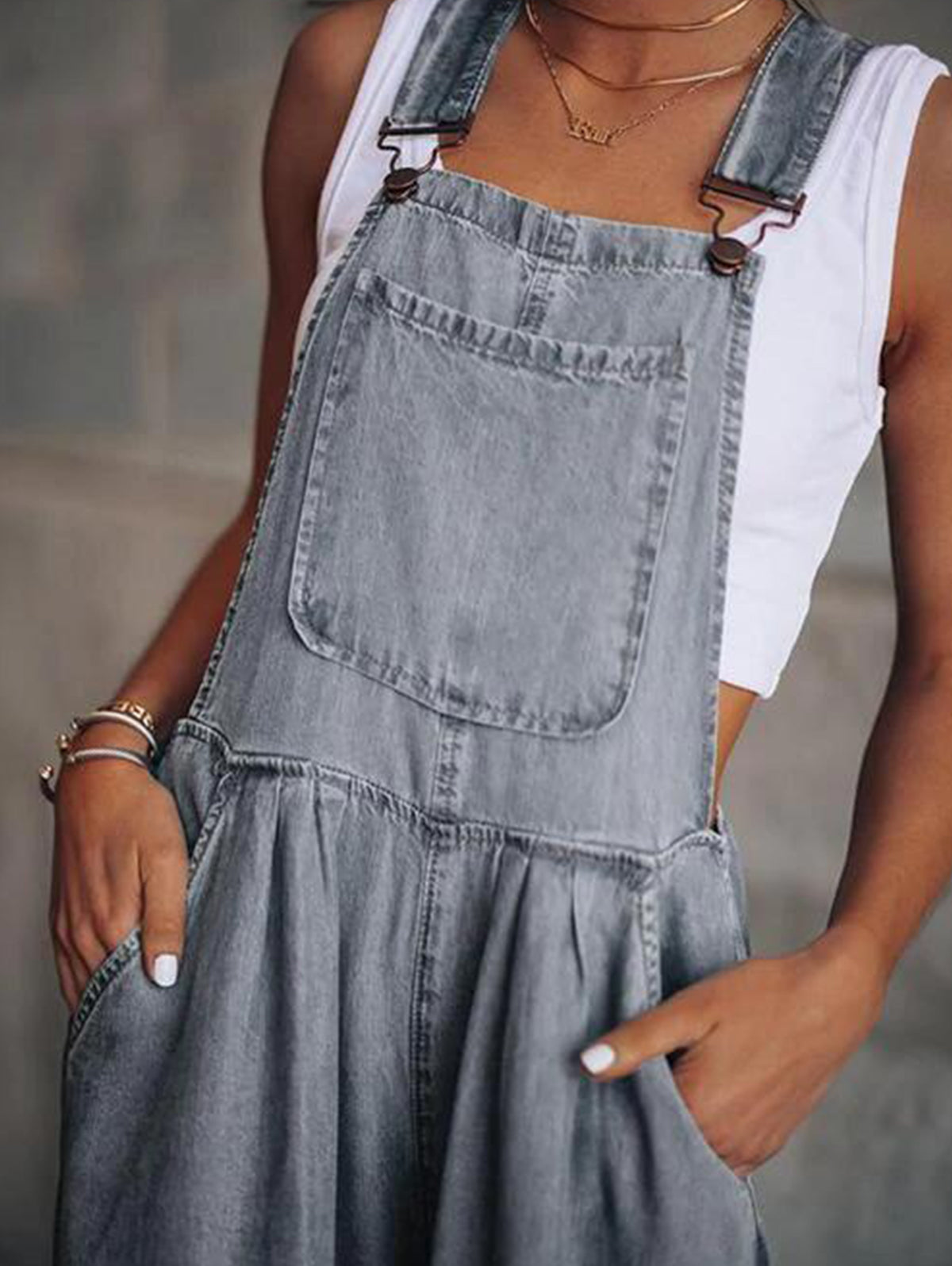 Women's Loose Side Pocket Sleeveless Denim Overalls