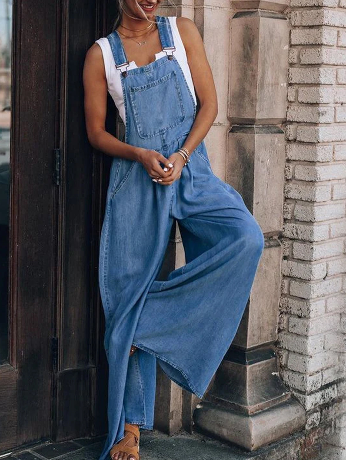 Women's Loose Side Pocket Sleeveless Denim Overalls