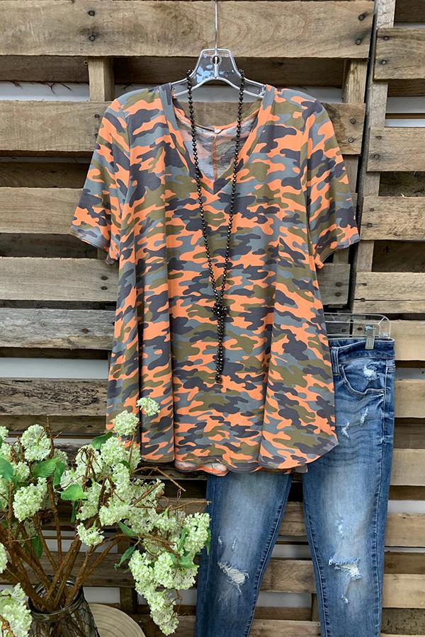 Curved Hem Camouflage Print T-shirt