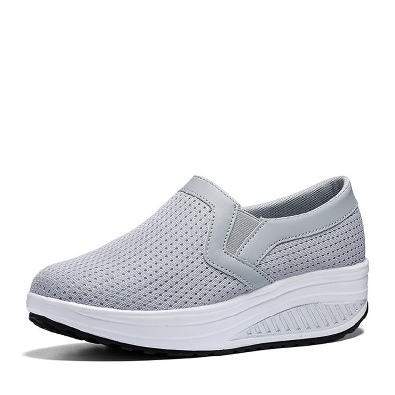 Air Permeable Shoes With Thick Sole And Mesh Surface