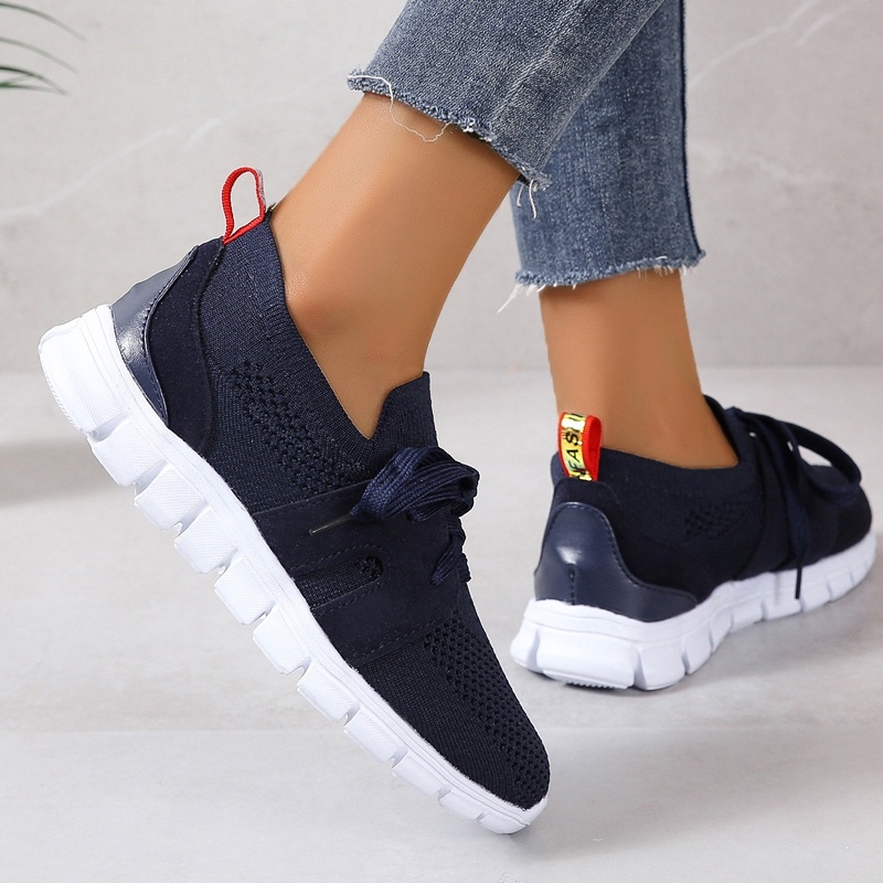 Fashionable And Lightweight Sneakers